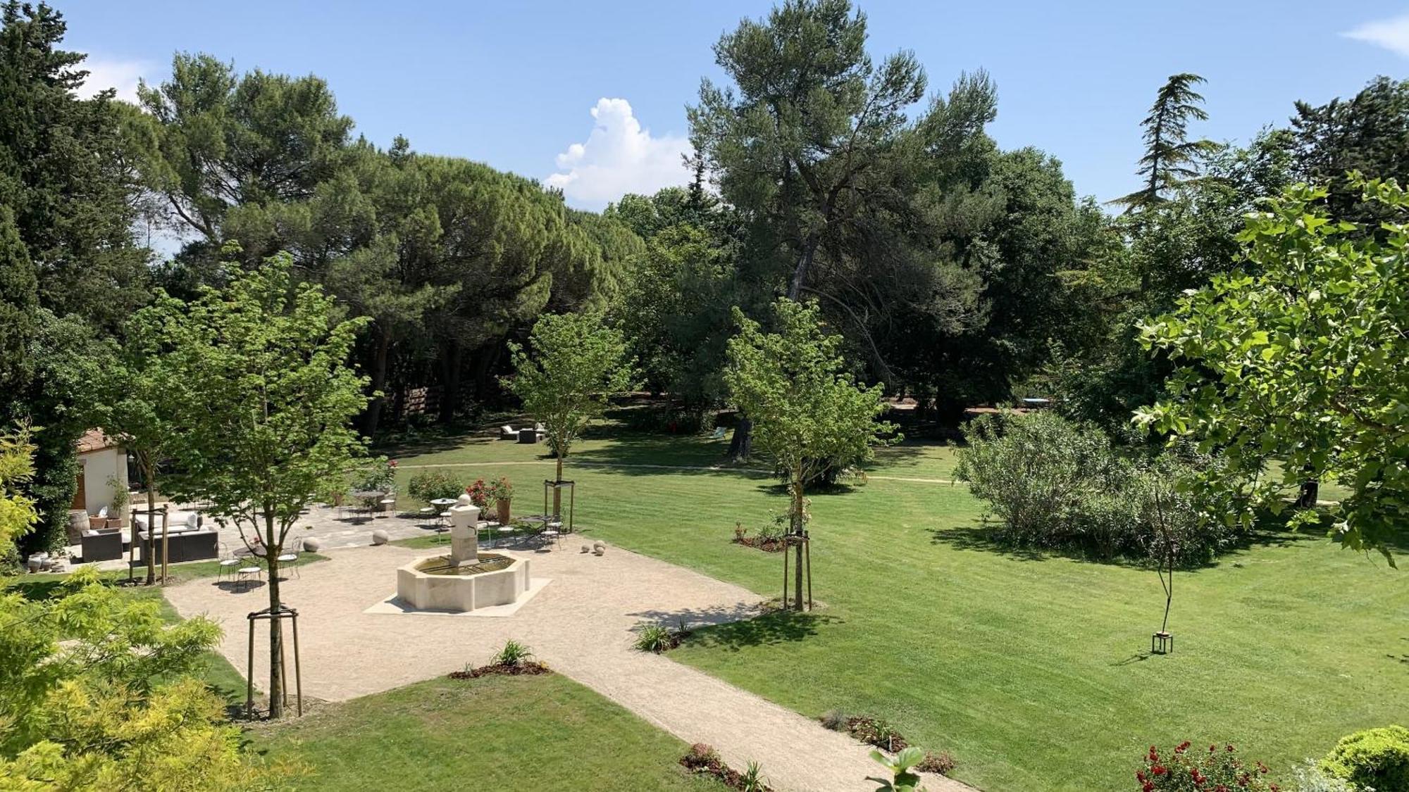 Les Gites Du Domaine De Rhodes Avignon Bilik gambar