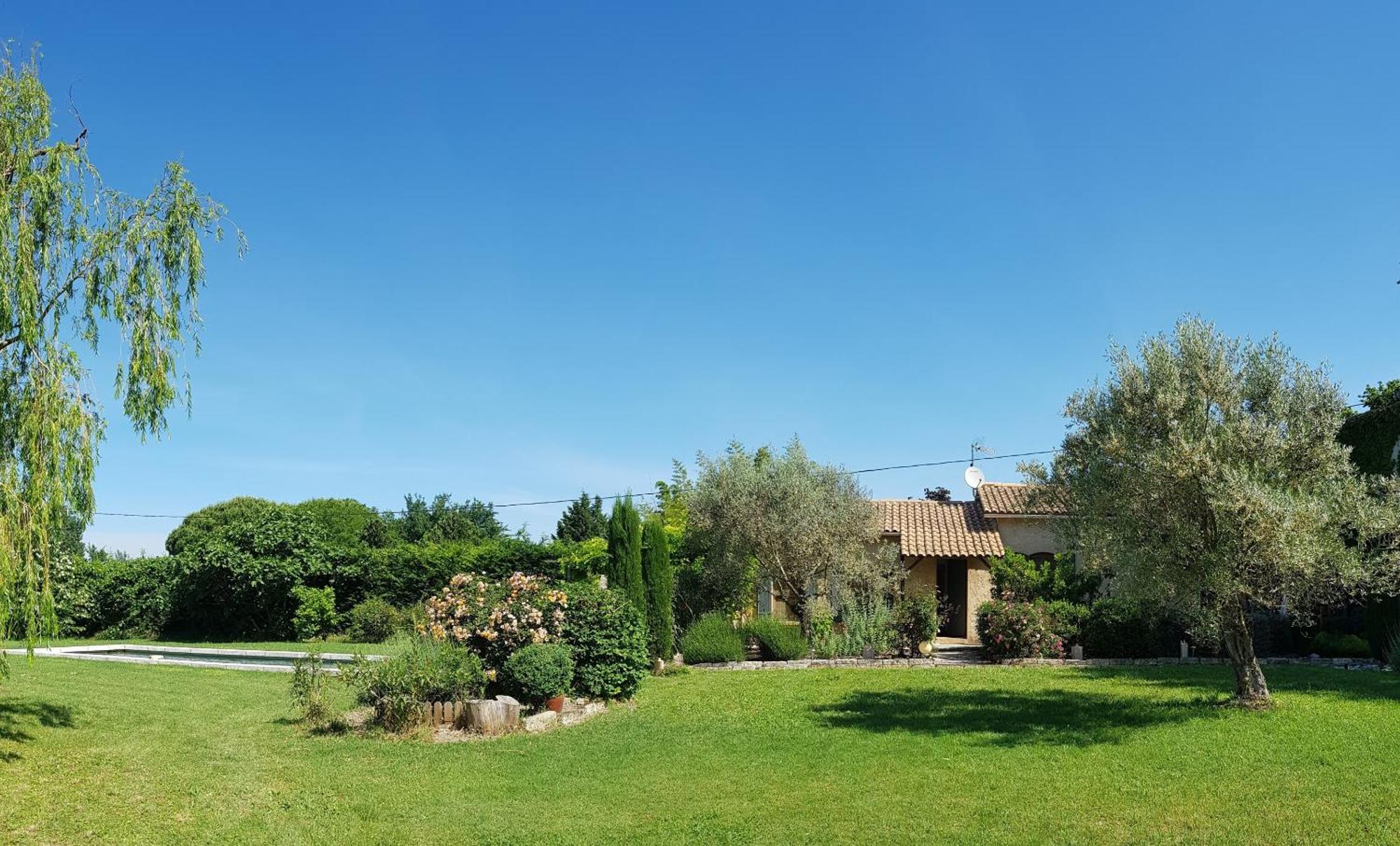 Les Gites Du Domaine De Rhodes Avignon Luaran gambar