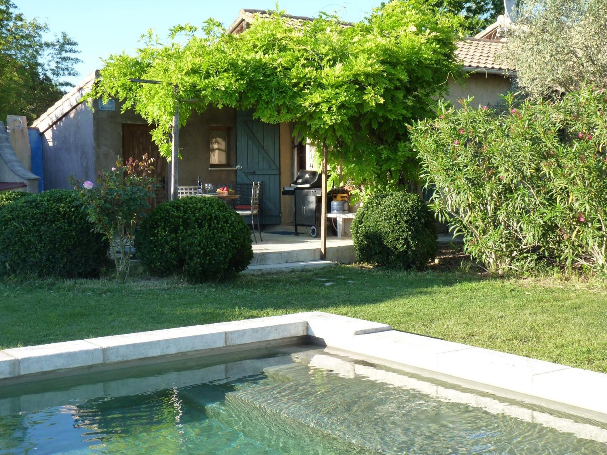 Les Gites Du Domaine De Rhodes Avignon Luaran gambar